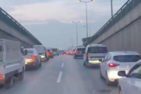 Sorumlu Vatandaşlar Trafikte Ambulans Yolunu Böyle Açtı