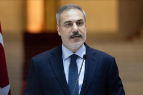 turkish-foreign-minister-calls-his-visit-to-syria-a-step-toward-a-hopeful-future-223159-20241223.jpg