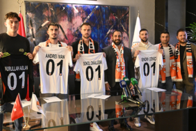 adanaspordan-imza-sov-4-transfer-birden-4jsw.jpg