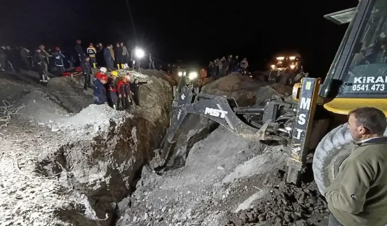 Amasya'daki göçükten acı haber geldi! 2 işçi hayatını kaybetti