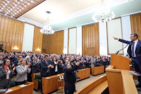 'Bu iktidar hak etti, kırmızı kartı alınlarına çakacağız'