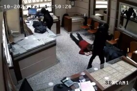 Kuyumcu soygunu kamerada: 20 kilo altınla kaçtılar