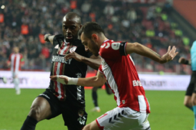 samsunsporlu-emre-kilincin-parmaginda-kirik-tespit-edildi-uiuj.jpg