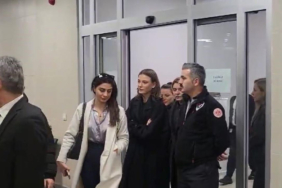 serenay-sarikaya-tanik-sifatiyla-ifade-verdi-123535-20250115.jpg