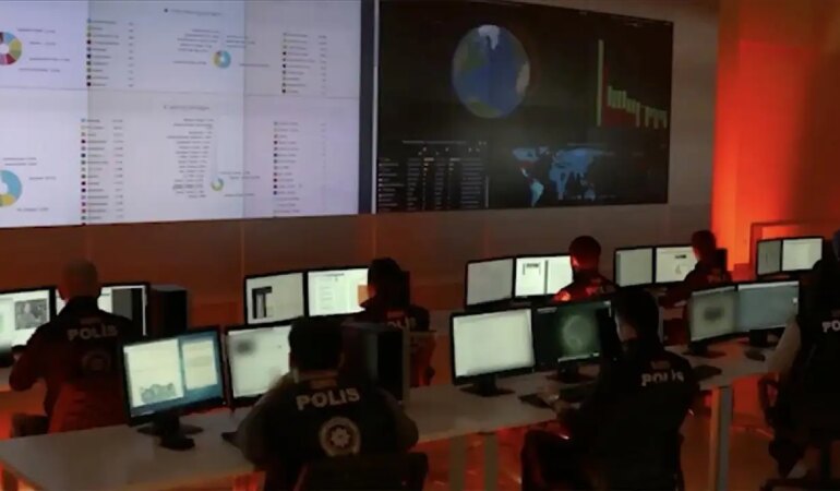 SİBERAĞ-15: Hesaplarında 30,5 milyar TL'lik işlem hacmi bulunan 21 kişi yakalandı