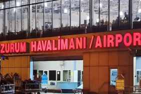 antalyadan-kalkan-ucak-yolcularin-kavgasi-nedeniyle-erzuruma-zorunlu-inis-yapti-e1us.jpg