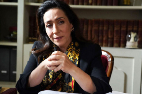 binnur-kayanin-aci-kaybi-bu-dunyadan-bir-gurkan-eniste-gecti-p1am.jpg