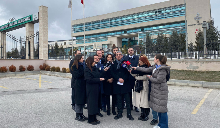 CHP’den AYM’ye başvuru