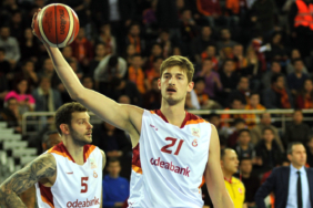 ergin-ataman-eski-galatasarayli-basketbolcuyu-transfer-etti-xy2v.jpg