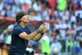 joachim-low-mesut-ozil-ve-ilkay-gundogani-2018-dunya-kupasi-kadrosuna-almamaliydim-ytwn.jpg