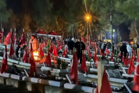 Kahramanmaraş’ta 6 Şubat deprem şehitleri mezarlığına akın edildi