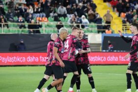 Kupada Alanyaspor, Fatih Karagümrük'ü 4-1 Yendi