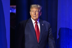 trump-sinyali-verdi-otomobil-ilac-ve-ciplere-yuzde-25-tarife-iwpx.jpg