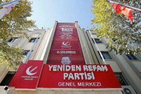 Yeniden Refah Partisinde İstifa Şoku! Belediye Başkanı İstifa Etti