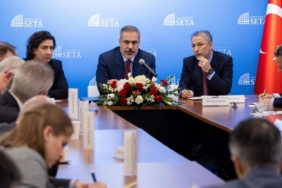 bakan-fidan-seta-yuvarlak-masa-toplantisina-katildi-zs1a.jpg