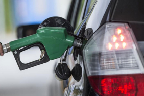 benzine-indirim-bekleniyor-nokw.jpg