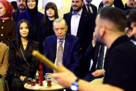 cumhurbaskani-erdogan-istanbulda-genclerle-bir-araya-geldi-db5z.jpg