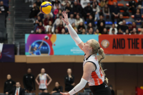 eczacibasi-cev-sampiyonlar-ligi-ceyrek-final-ilk-macinda-maglup-oldu-iaeo.jpg