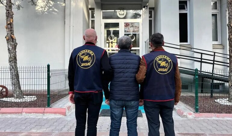 Eski Adana il Emniyet Müdürü olan FETÖ üyesi A.Z.G yakalandı