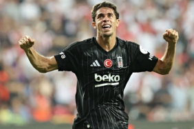 gabriel-paulista-ligdeki-tek-namaglup-sampiyon-besiktas-qo0s.jpg