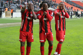 gaziantep-fk-eyupsporu-3-golle-devirdi-zxbz.jpg
