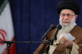 İran Dini Lideri Hamaney ABD'nin Müzakere Çağrısı Dünya Kamuoyunu Aldatmaktır