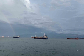 izmit-korfezinde-gemi-yogunlugu-bhvw.jpg