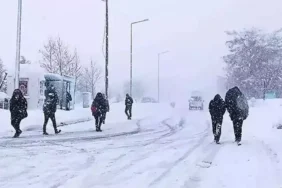 Kayseri ve Kırşehir'de eğitime 'kar' engeli