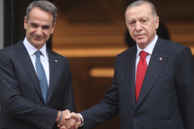 son-dakika-cumhurbaskani-erdogan-yunanistan-basbakani-micotakis-ile-gorustu-928q.jpg