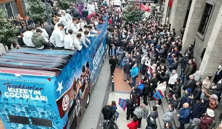 Avrupa ikincisi olan Trabzonspor U19 Takımı’na coşkulu kutlama