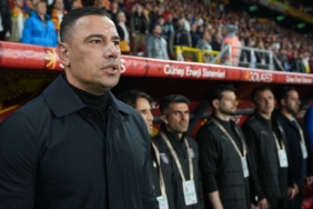 basaksehir-teknik-direktoru-cagdas-atan-kazanan-takim-bozulmaz-klisesine-kaybettim-fpag.jpg