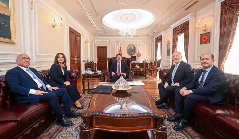 DEM Parti heyetinin Bakan Tunç ile görüşmesi sona erdi! DEM Parti’den açıklama