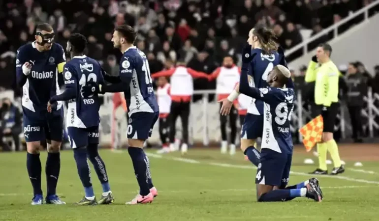 Fenerbahçe, Sivas’ta Fırtına Gibi Esti!