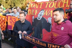 galatasaraya-samsunda-coskulu-karsilama-kmtr.jpg