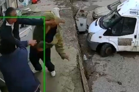 iki-arkadas-arasindaki-kavga-kotu-bitti-o4bf.jpg