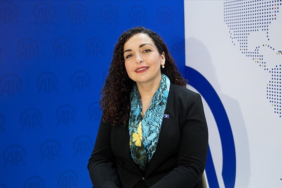 kosova-cumhurbaskani-erdogan-gibi-ortaga-sahip-oldugu-icin-cok-sansli-oldugunu-belirtti-202700-20250.jpeg