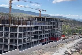 Kule vinçten düşen işçi hayatını kaybetti