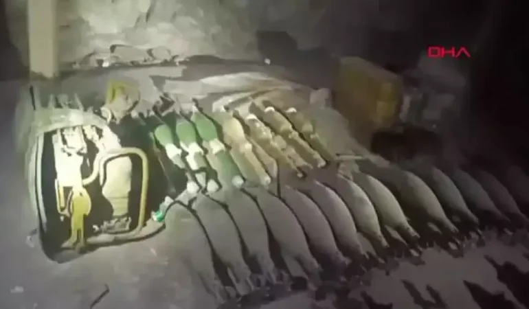 Pençe-Kilit bölgesinde silah ve mühimmat ele geçirildi