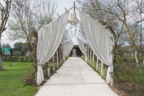 yeni-evlenecek-ciftler-dikkat-mini-dugune-talep-artiyor-lppj.jpg