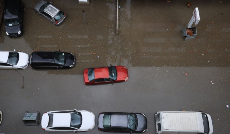 Meteoroloji'den 10 il için sarı ve turuncu kodlu uyarı! İstanbul dahil 46 il için ise sel alarmı!