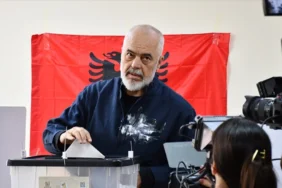 arnavutluktaki-genel-secimde-basbakan-ramanin-partisi-onde-gidiyor-105348-20250512.webp.webp