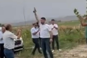 dugunde-havaya-ates-acan-belediye-baskan-yardimcisi-gozaltina-alindi-85wd.jpg