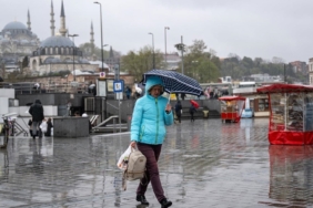 istanbullular-dikkat-beklenen-uyari-geldi-semsiyesiz-evden-cikmayin-xokq.jpg
