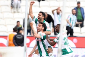 konyaspor-rizesporu-2-golle-devirdi-fbm8.jpg