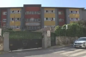 Lise öğrencisi okul bahçesinde arkadaşını bıçakladı