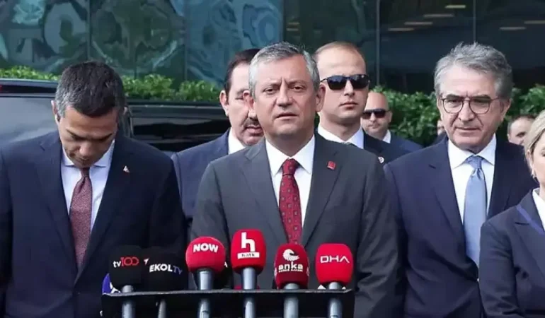 Özgür Özel TİSK Başkanı Özgür Burak Akkol’u Ziyaret Etti