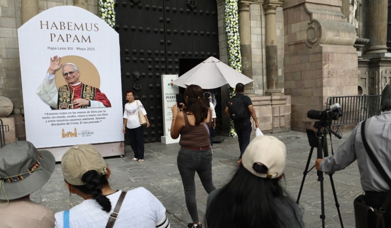 Peru'da Papa 14. Leo'ya yoğun ilgi