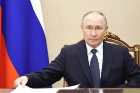 rusya-devlet-baskani-putin-kara-kuvvetleri-baskomutani-salyukovu-gorevden-aldi-b74z.jpg