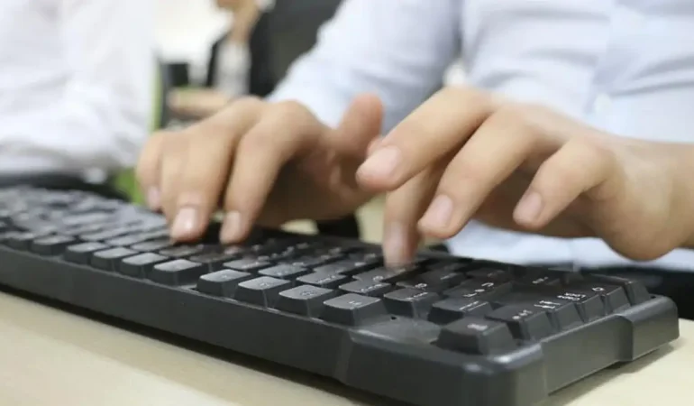 Savcının Şifresiyle Dosyaları Kapatan Katip Tutuklandı
