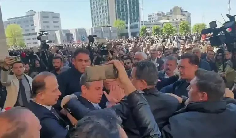 Siyasilerden Özgür Özel’e yönelik saldırıya tepki